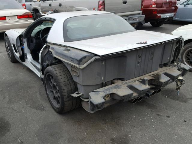 1G1YY12S425133780 - 2002 CHEVROLET CORVETTE Z SILVER photo 3