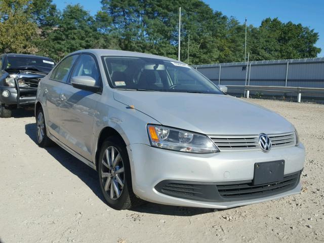 3VWDZ7AJ6BM021035 - 2011 VOLKSWAGEN JETTA SE SILVER photo 1