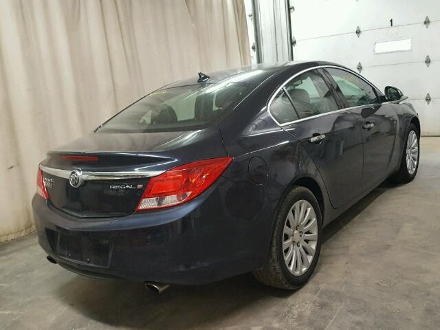 2G4GS5EV7D9219121 - 2013 BUICK REGAL BLUE photo 4