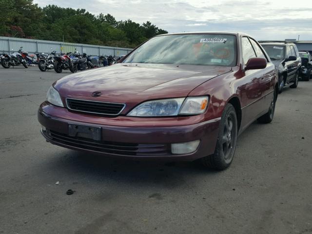 JT8BF28G0X5060781 - 1999 LEXUS ES 300 RED photo 2