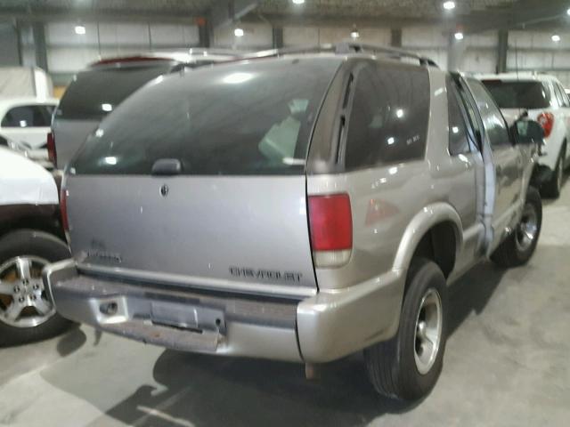 1GNCS18WXYK276084 - 2000 CHEVROLET BLAZER GOLD photo 4