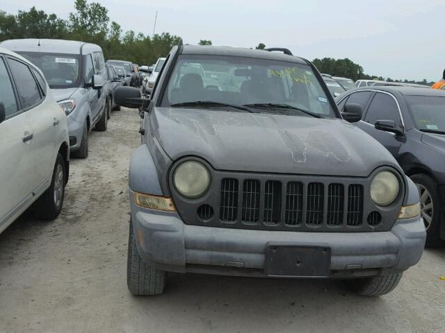 1J4GK48KX5W533803 - 2005 JEEP LIBERTY SP GRAY photo 9