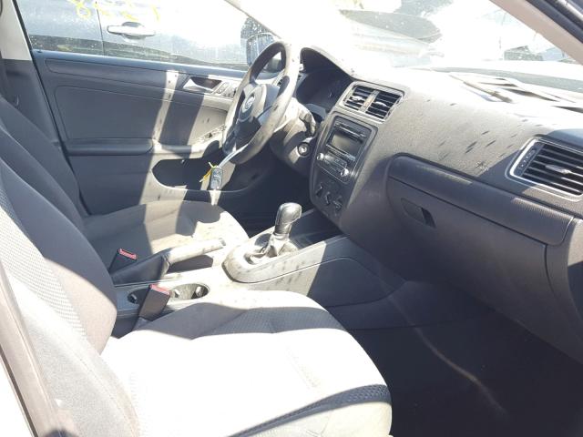 3VW2K7AJ2DM355027 - 2013 VOLKSWAGEN JETTA BASE Արծաթագույն լուսանկար 5