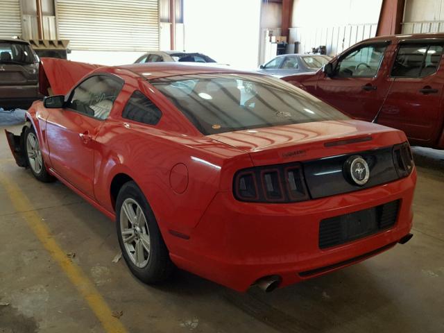 1ZVBP8AM1E5215155 - 2014 FORD MUSTANG RED photo 3