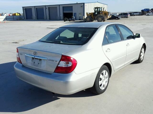 4T1BE32K33U743576 - 2003 TOYOTA CAMRY LE SILVER photo 4