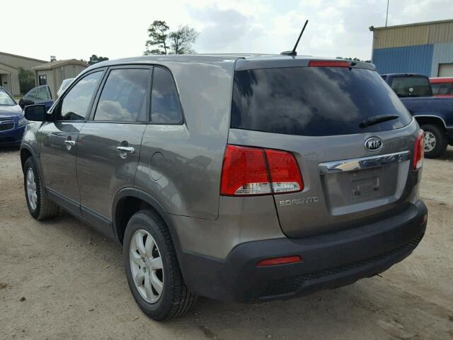 5XYKT4A11DG343379 - 2013 KIA SORENTO LX CHARCOAL photo 3