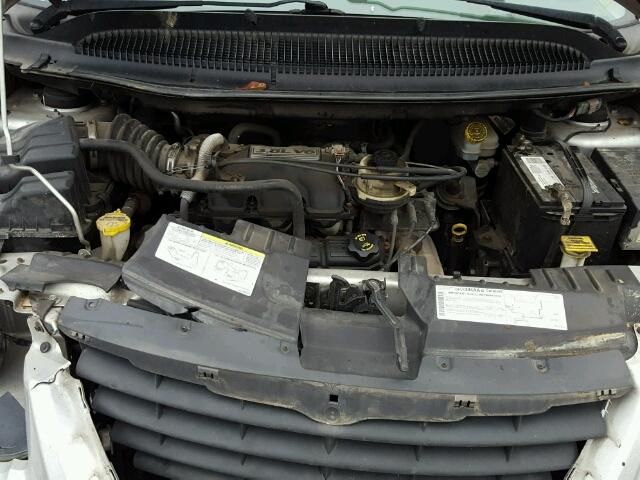 2C4GP54L65R347566 - 2005 CHRYSLER TOWN & COU SILVER photo 7