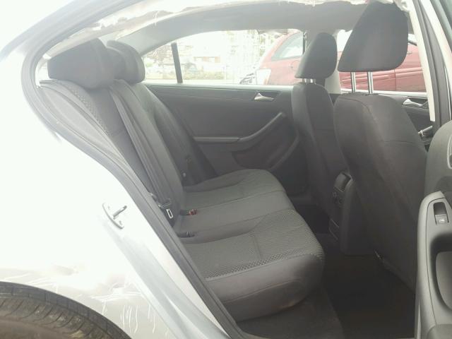 3VW1K7AJ4DM307430 - 2013 VOLKSWAGEN JETTA BASE 银色 照片 6