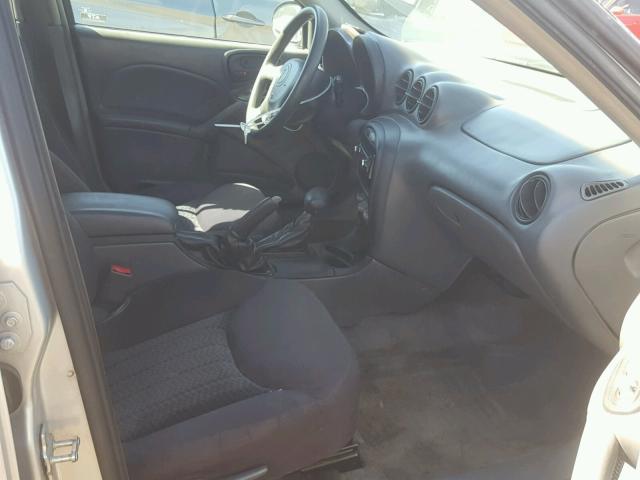 1G2NF52E34C236001 - 2004 PONTIAC GRAND AM S SILVER photo 5