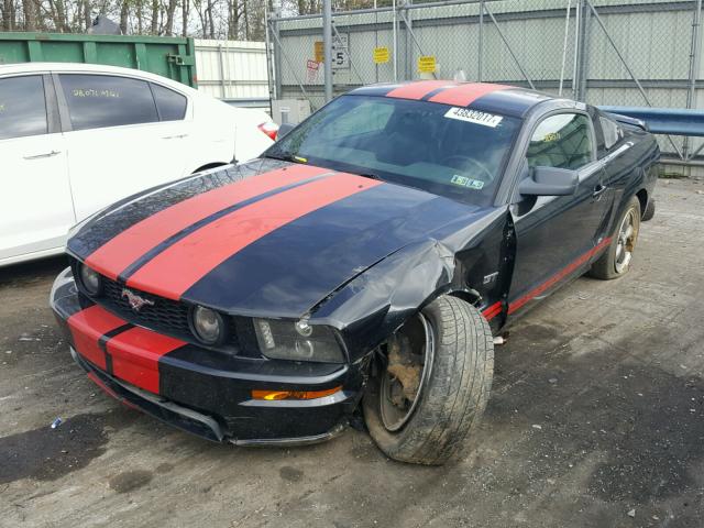 1ZVHT82H965146448 - 2006 FORD MUSTANG GT BLACK photo 2