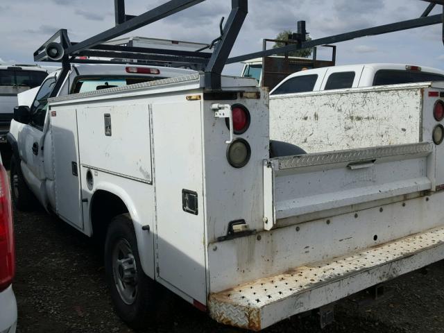 1GDHK24U76E102778 - 2006 GMC SIERRA WHITE photo 3