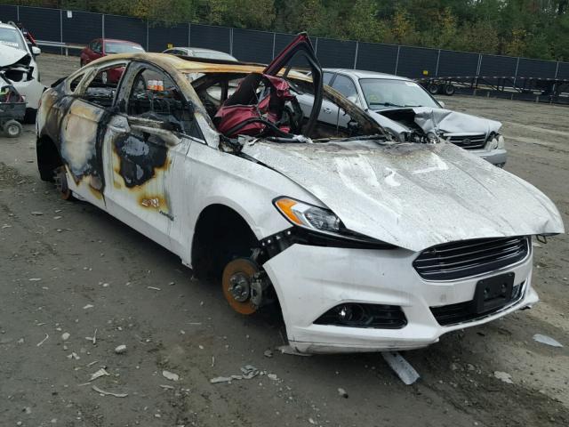 N0V1N43832737 - 2016 FORD FUSION WHITE photo 1