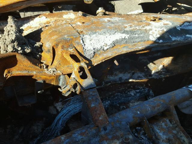 WBAEN33485PC13770 - 2005 BMW 325 IT BURN photo 8