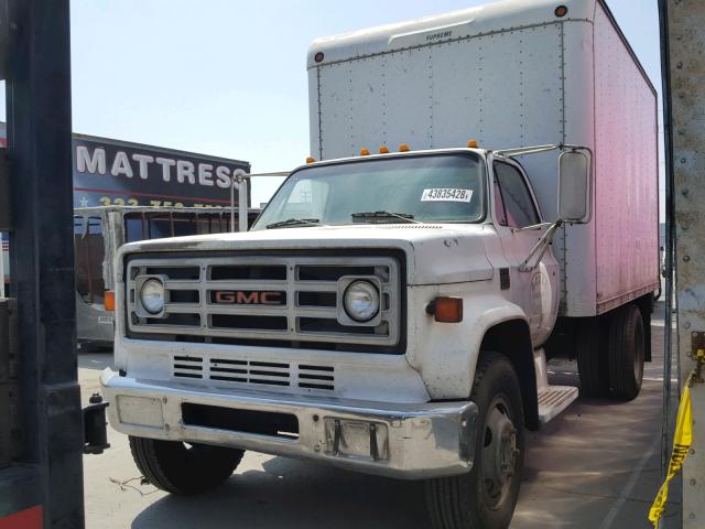 1GDE6D1A9EV524224 - 1984 GMC C6000 C6D0 WHITE photo 2