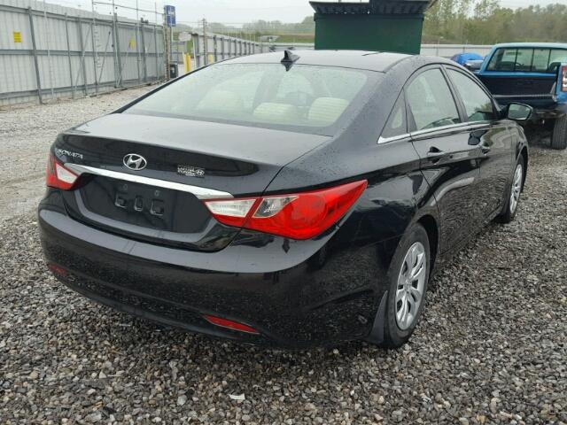 5NPEB4AC5CH369010 - 2012 HYUNDAI SONATA BLACK photo 4