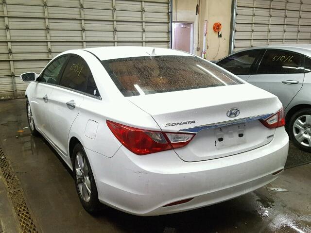 5NPEC4AC3BH087931 - 2011 HYUNDAI SONATA WHITE photo 3