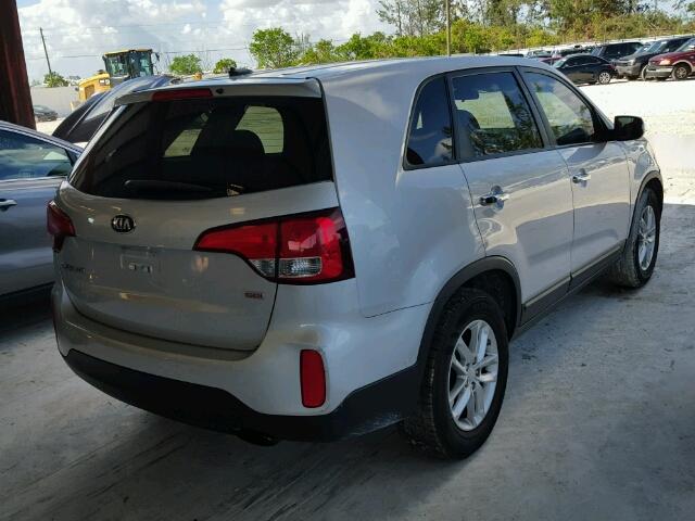 5XYKT3A61EG481513 - 2014 KIA SORENTO LX SILVER photo 4