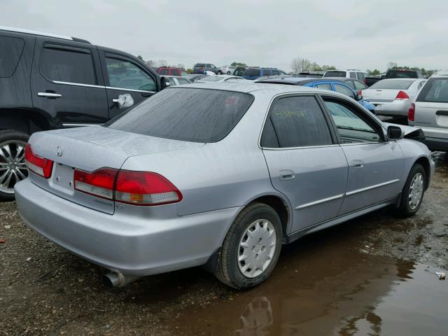 1HGCG55462A153868 - 2002 HONDA ACCORD SILVER photo 4