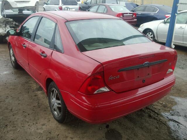 1FAFP3436YW364983 - 2000 FORD FOCUS SE RED photo 3