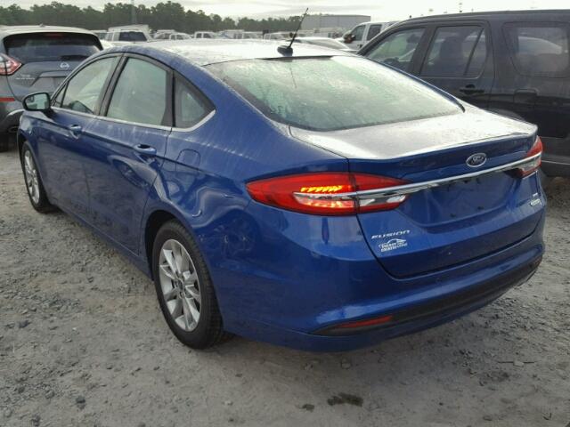 3FA6P0HD4HR274235 - 2017 FORD FUSION SE BLUE photo 3