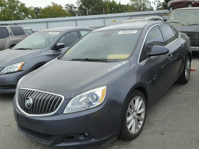 1G4PP5SK1C4232153 - 2012 BUICK VERANO GRAY photo 2