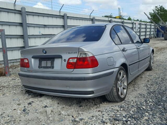 WBAAM3343YCD59457 - 2000 BMW 323 SILVER photo 4