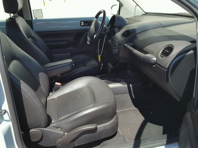 3VWRG3AG7AM030768 - 2010 VOLKSWAGEN NEW BEETLE 蓝色 照片 5