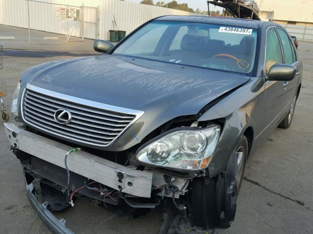 JTHBN36F055002153 - 2005 LEXUS LS 430 GREEN photo 2