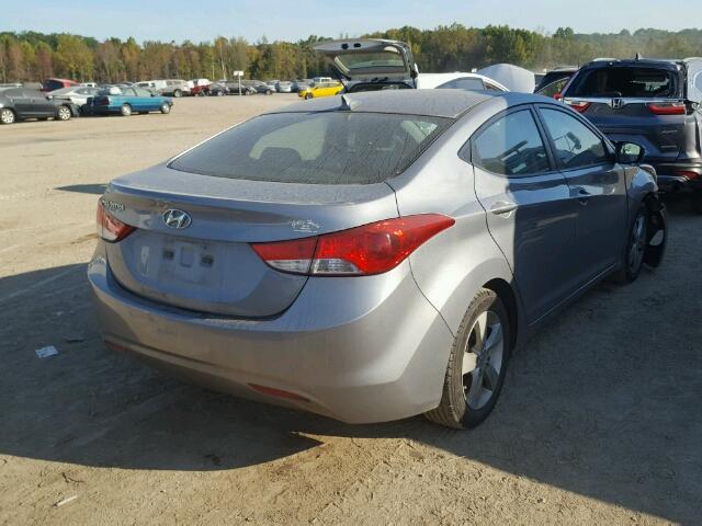 KMHDH4AE8DU760814 - 2013 HYUNDAI ELANTRA GL GRAY photo 4