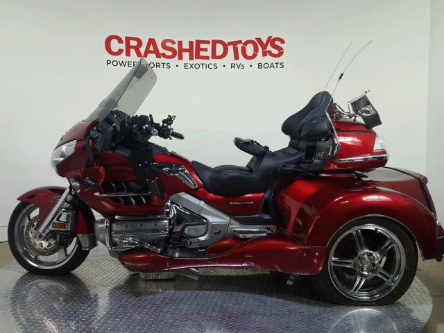 1HFSC47G8AA900995 - 2010 HONDA GL1800 RED photo 5