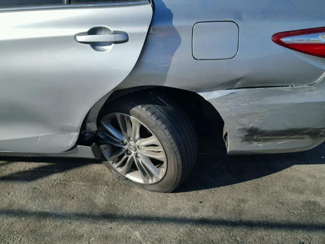 4T1BF1FK9FU094317 - 2015 TOYOTA CAMRY LE 银色 照片 9