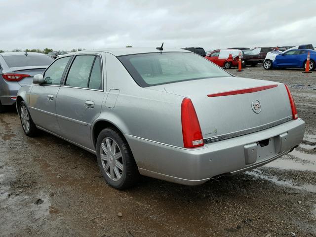 1G6KD57Y87U209675 - 2007 CADILLAC DTS SILVER photo 3