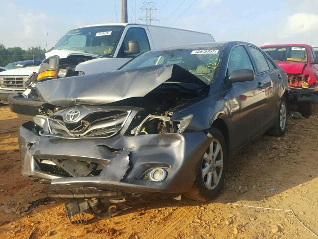 4T1BF3EKXBU739404 - 2011 TOYOTA CAMRY BASE GRAY photo 2