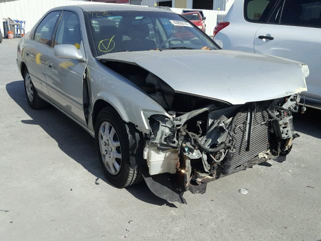 JT2BG22K010548539 - 2001 TOYOTA CAMRY CE SILVER photo 1