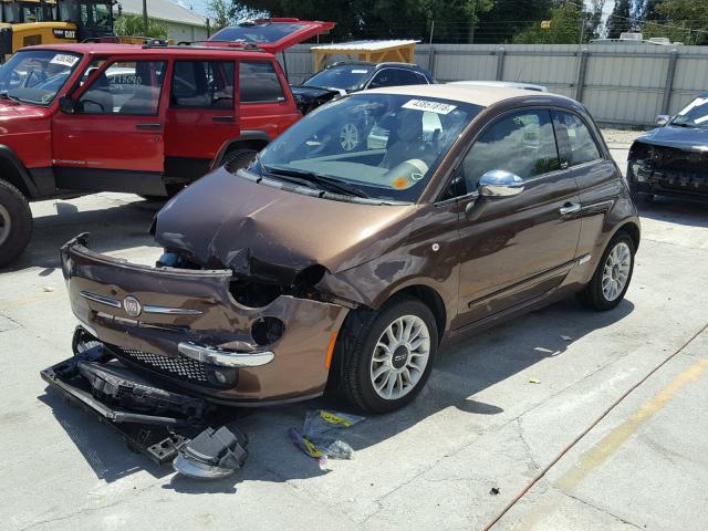 3C3CFFER0CT223494 - 2012 FIAT 500 LOUNGE BROWN photo 2