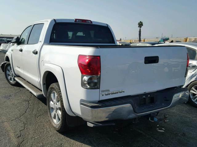 5TFEV54149X072766 - 2009 TOYOTA TUNDRA CRE WHITE photo 3