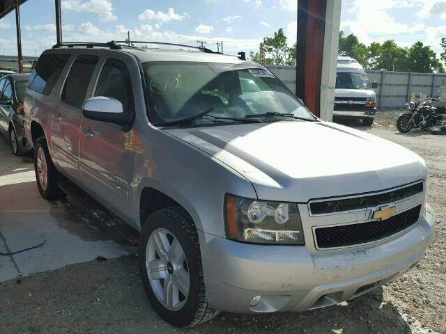 1GNSKJE30BR298034 - 2011 CHEVROLET SUBURBAN K SILVER photo 1