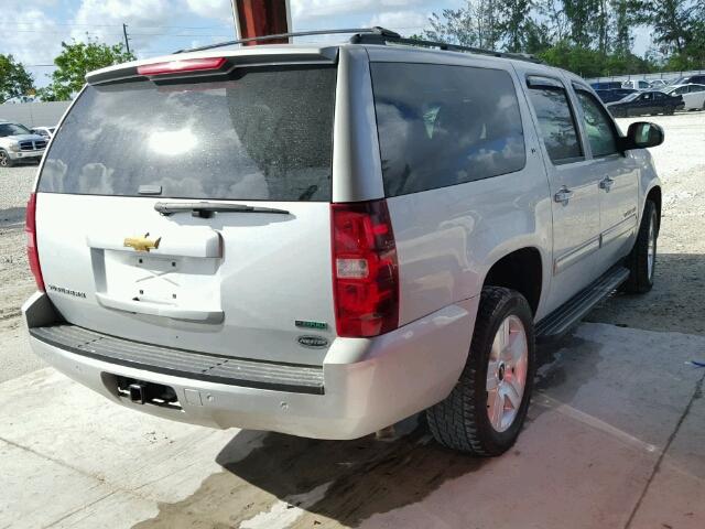 1GNSKJE30BR298034 - 2011 CHEVROLET SUBURBAN K SILVER photo 4