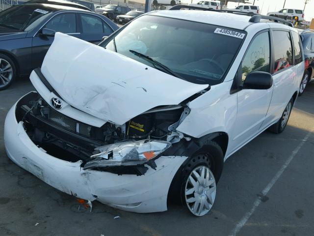 5TDZK23C59S258107 - 2009 TOYOTA SIENNA CE WHITE photo 2