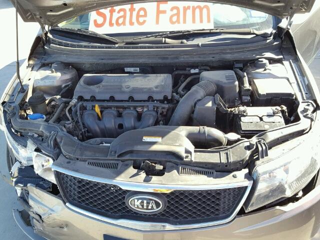 KNAFU4A21A5049120 - 2010 KIA FORTE GRAY photo 7