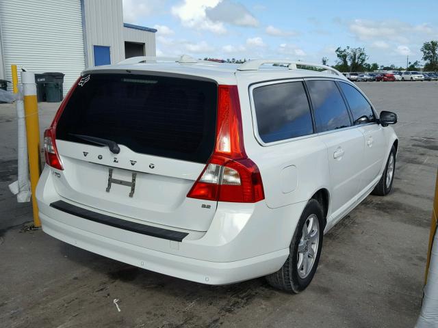 YV1BW982381030742 - 2008 VOLVO V70 3.2 WHITE photo 4