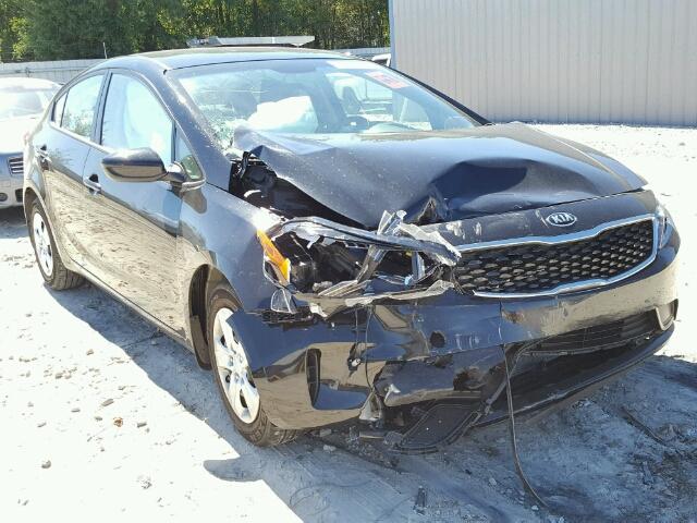 3KPFK4A75HE070748 - 2017 KIA FORTE LX BLACK photo 1