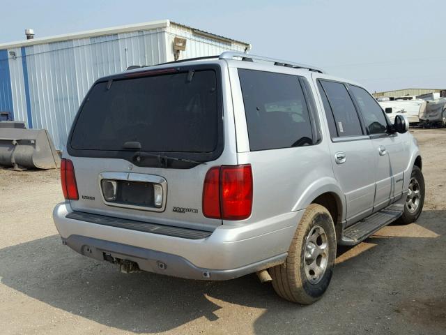 5LMFU28A9YLJ42616 - 2000 LINCOLN NAVIGATOR Күміс фото 4