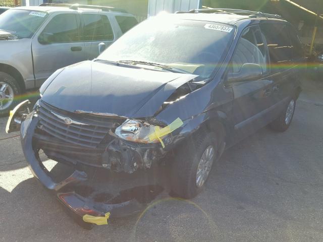 1A4GJ45R17B121008 - 2007 CHRYSLER TOWN & COU BLUE photo 2