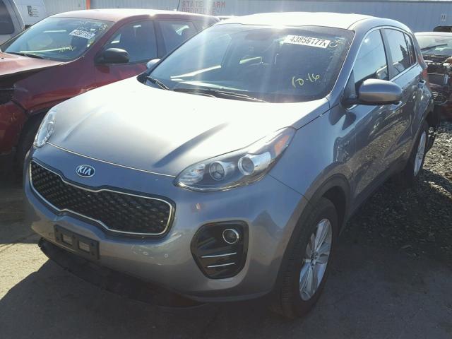 KNDPMCAC3H7289021 - 2017 KIA SPORTAGE L GRAY photo 2