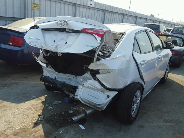 5YFBPRHE9HP679843 - 2017 TOYOTA COROLLA LE WHITE photo 4