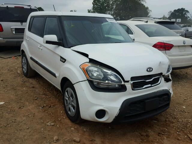 KNDJT2A58C7446975 - 2012 KIA SOUL WHITE photo 1