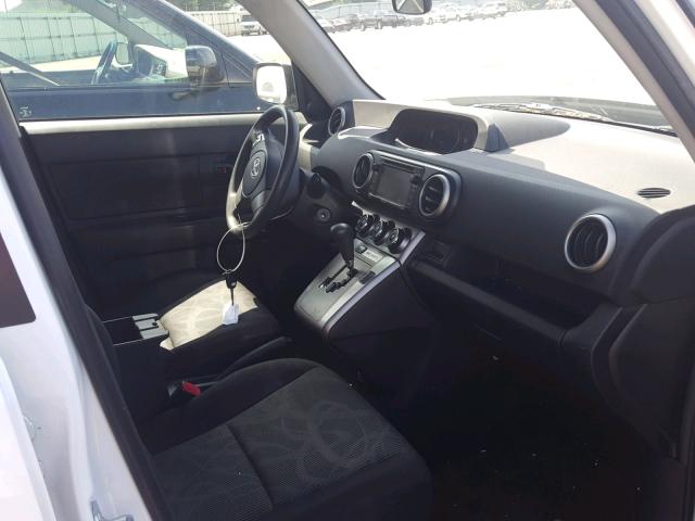 JTLZE4FE8EJ057202 - 2014 TOYOTA SCION XB თეთრი ფოტო 5