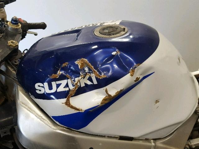 JS1GR7HA512103943 - 2001 SUZUKI GSX-R750 TWO TONE photo 13