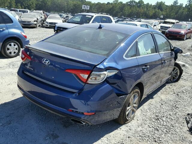 5NPE24AF5FH076805 - 2015 HYUNDAI SONATA BLUE photo 4